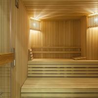 Flat at the first line of the sea / lake, in the suburbs in Spain, Andalucia, 158 sq.m.