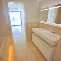 Flat at the first line of the sea / lake, in the suburbs in Spain, Andalucia, 158 sq.m.