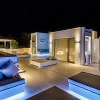 Villa in the suburbs in Spain, Andalucia, 920 sq.m.
