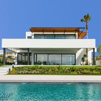 Дом в пригороде в Испании, Андалусия, 1055 кв.м.