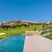 Дом в пригороде в Испании, Андалусия, 1055 кв.м.