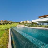 Дом в пригороде в Испании, Андалусия, 1055 кв.м.