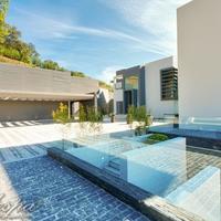 Дом в пригороде в Испании, Андалусия, 1045 кв.м.