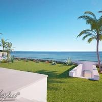 Villa at the first line of the sea / lake, in the suburbs in Spain, Andalucia, 860 sq.m.