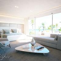 Villa at the first line of the sea / lake, in the suburbs in Spain, Andalucia, 860 sq.m.