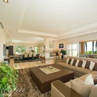 Villa in the suburbs in Spain, Andalucia, 1560 sq.m.