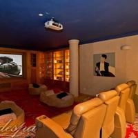 Villa in the suburbs in Spain, Andalucia, 1560 sq.m.