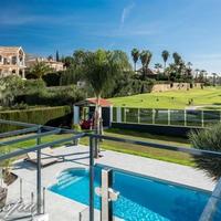 Villa in the suburbs in Spain, Andalucia, 317 sq.m.