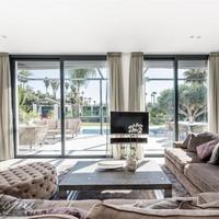 Villa in the suburbs in Spain, Andalucia, 317 sq.m.