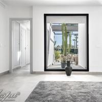 Villa in the suburbs in Spain, Andalucia, 317 sq.m.