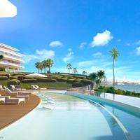 Flat at the first line of the sea / lake, in the suburbs in Spain, Andalucia, 134 sq.m.