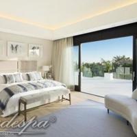 Villa in the suburbs in Spain, Andalucia, 728 sq.m.