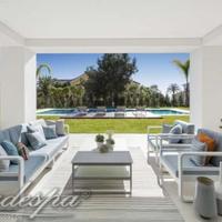 Villa in the suburbs in Spain, Andalucia, 728 sq.m.