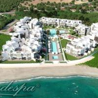 Таунхаус на первой линии моря/озера, в пригороде в Испании, Андалусия, 319 кв.м.