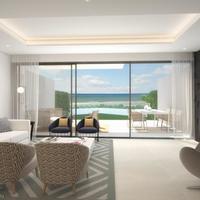 Таунхаус на первой линии моря/озера, в пригороде в Испании, Андалусия, 319 кв.м.