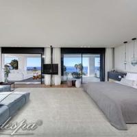 Вилла в центре города, на первой линии моря/озера в Испании, Андалусия, 835 кв.м.