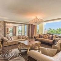 Вилла в пригороде в Испании, Андалусия, 1820 кв.м.