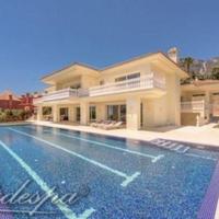 Вилла в пригороде в Испании, Андалусия, 1820 кв.м.