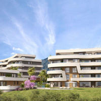 Flat at the second line of the sea / lake, in the suburbs in Spain, Andalucia, 152 sq.m.