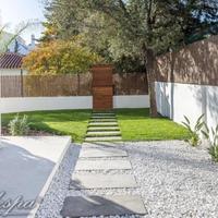 Вилла на второй линии моря/озера, в пригороде в Испании, Андалусия, 445 кв.м.