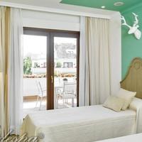 Flat in the suburbs in Spain, Andalucia, 180 sq.m.