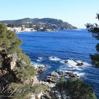 Land plot at the first line of the sea / lake, in the suburbs in Spain, Catalunya, Girona