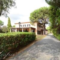 Дом в пригороде в Испании, Каталония, Багур, 788 кв.м.