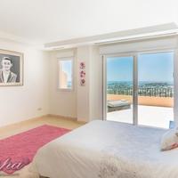 Penthouse in the suburbs in Spain, Andalucia, 180 sq.m.