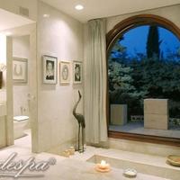 Дом в пригороде в Испании, Андалусия, 2000 кв.м.