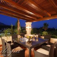 Дом в пригороде в Испании, Андалусия, 946 кв.м.