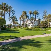 Квартира на первой линии моря/озера, в пригороде в Испании, Андалусия, 114 кв.м.