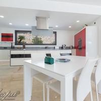 Вилла в пригороде в Испании, Балеарские Острова, Пальма, 320 кв.м.