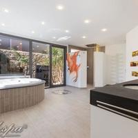 Вилла в пригороде в Испании, Балеарские Острова, Пальма, 320 кв.м.