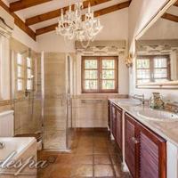 Дом в пригороде в Испании, Андалусия, 300 кв.м.