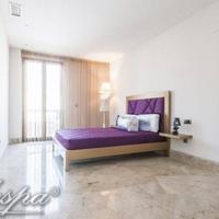 Flat in the city center, at the first line of the sea / lake in Spain, Andalucia, 231 sq.m.