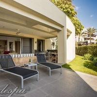 Flat in the suburbs in Spain, Andalucia, 245 sq.m.