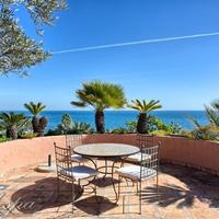 Пентхаус на первой линии моря/озера, в пригороде в Испании, Андалусия, 641 кв.м.