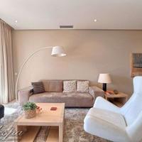 Квартира на первой линии моря/озера, в пригороде в Испании, Андалусия, 120 кв.м.