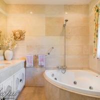 Villa in the suburbs in Spain, Andalucia, 400 sq.m.