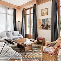 Дом в центре города в Испании, Каталония, Барселона, 1080 кв.м.