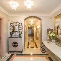 Дом на второй линии моря/озера, в пригороде в Испании, Андалусия, 800 кв.м.