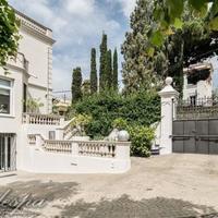 Дом в центре города в Испании, Каталония, 600 кв.м.