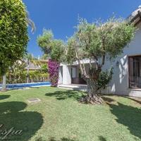 Villa at the second line of the sea / lake, in the suburbs in Spain, Andalucia, 762 sq.m.