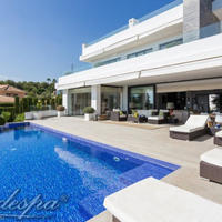 Villa in the suburbs in Spain, Andalucia, 850 sq.m.