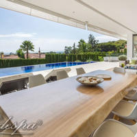 Villa in the suburbs in Spain, Andalucia, 850 sq.m.