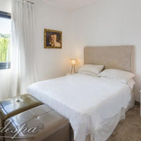 Villa in the suburbs in Spain, Andalucia, 850 sq.m.