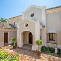 Дом в пригороде в Испании, Андалусия, 500 кв.м.