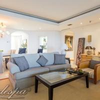 Квартира на первой линии моря/озера, в пригороде в Испании, Андалусия, 260 кв.м.