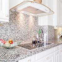 Квартира на первой линии моря/озера, в пригороде в Испании, Андалусия, 260 кв.м.