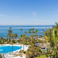 Квартира на первой линии моря/озера, в пригороде в Испании, Андалусия, 260 кв.м.